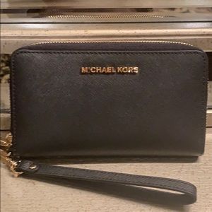 Michael Kors Wristlet